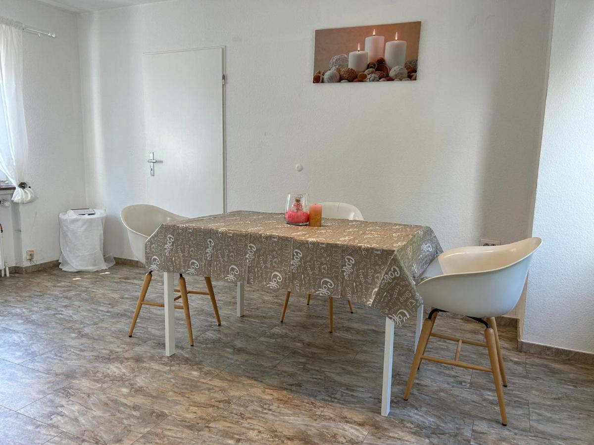 Apartamento Gemuetliches Familienhaus - Fuehlt Euch Wohl Oldenburg Exterior foto