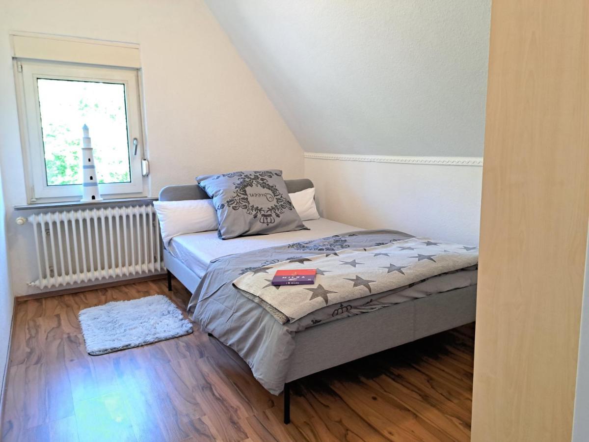Apartamento Gemuetliches Familienhaus - Fuehlt Euch Wohl Oldenburg Exterior foto