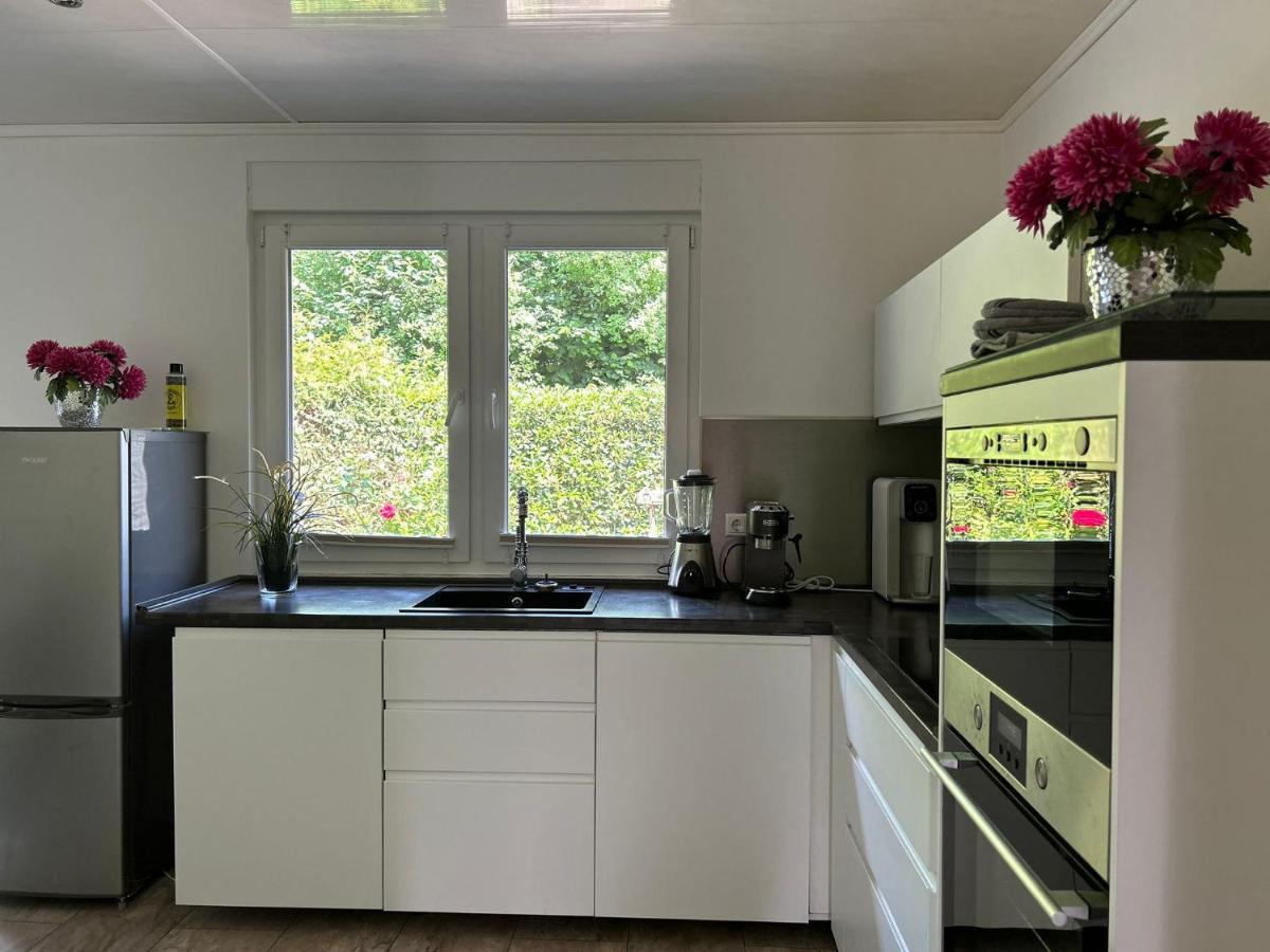 Apartamento Gemuetliches Familienhaus - Fuehlt Euch Wohl Oldenburg Exterior foto