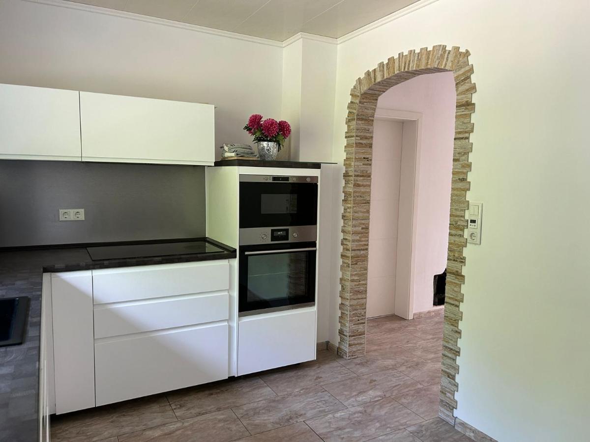 Apartamento Gemuetliches Familienhaus - Fuehlt Euch Wohl Oldenburg Exterior foto