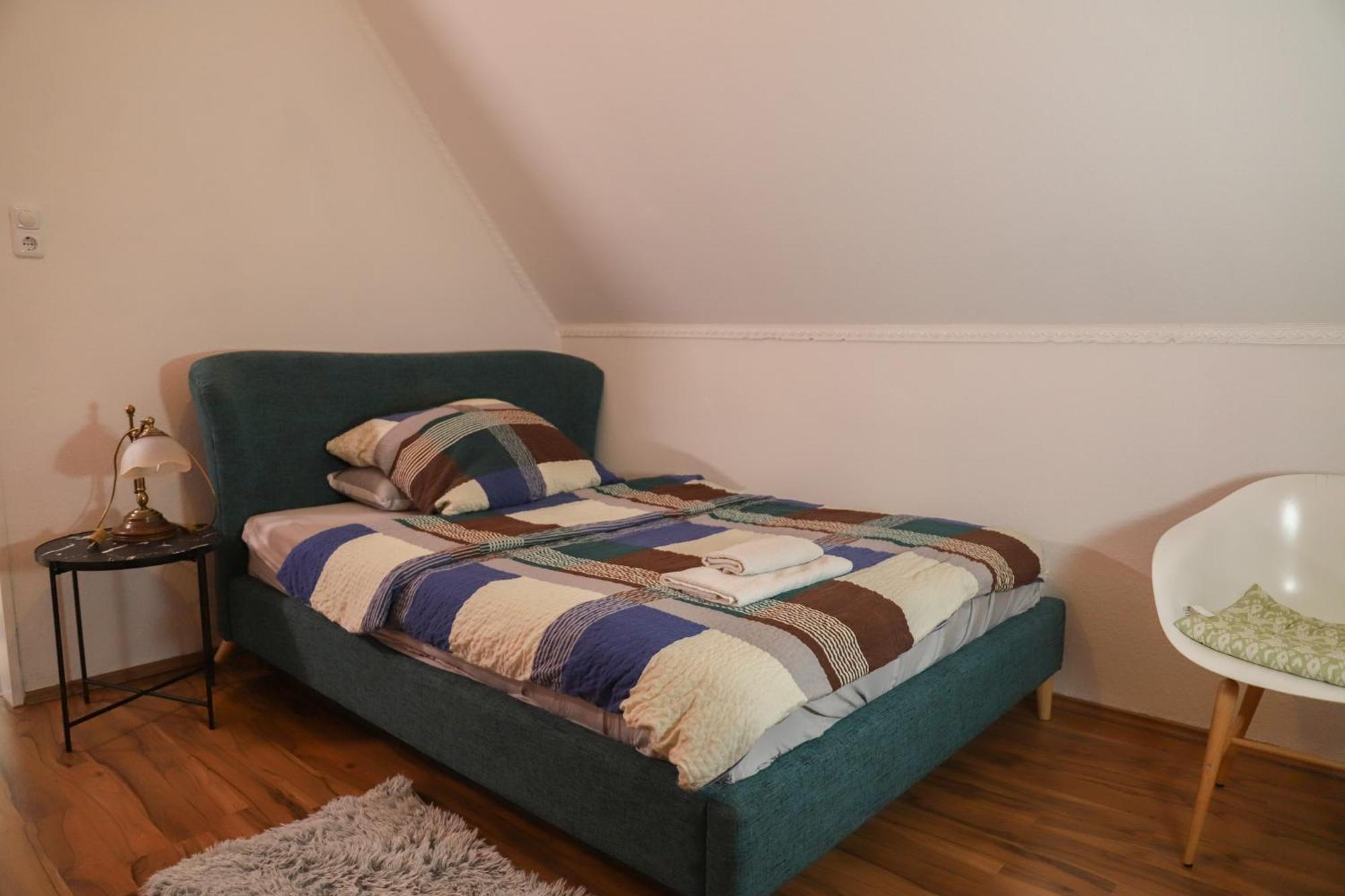 Apartamento Gemuetliches Familienhaus - Fuehlt Euch Wohl Oldenburg Exterior foto